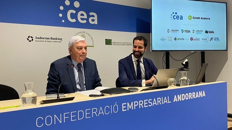 Gerard Cadena i Iago Andreu presentant la 4a edició dels premis de la CEA